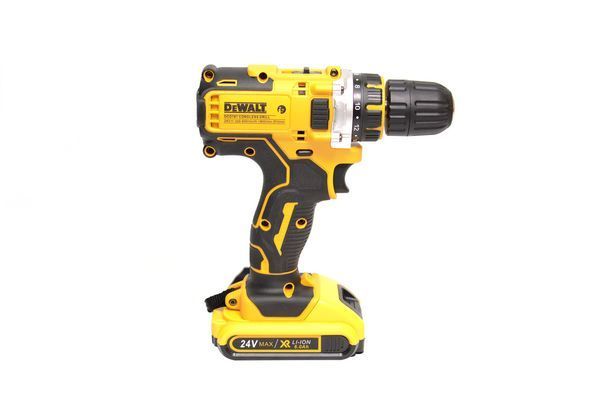 Шуруповерт аккумуляторный DeWALT DCD791 с минимальным набором (ДеВолт с 2-мя аккумуляторами)
