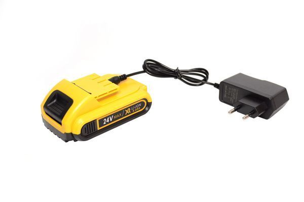Шуруповерт аккумуляторный DeWALT DCD791 с минимальным набором (ДеВолт с 2-мя аккумуляторами)