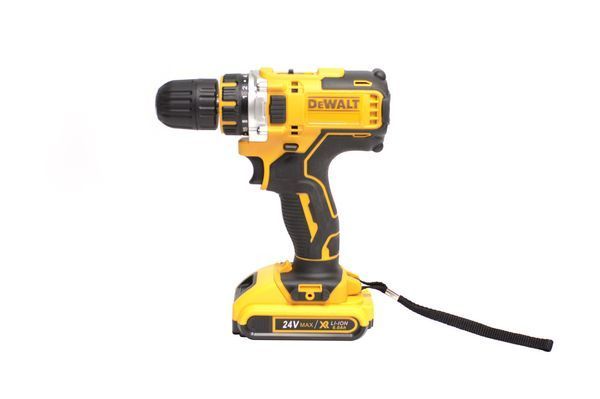 Шуруповерт аккумуляторный DeWALT DCD791 с минимальным набором (ДеВолт с 2-мя аккумуляторами)