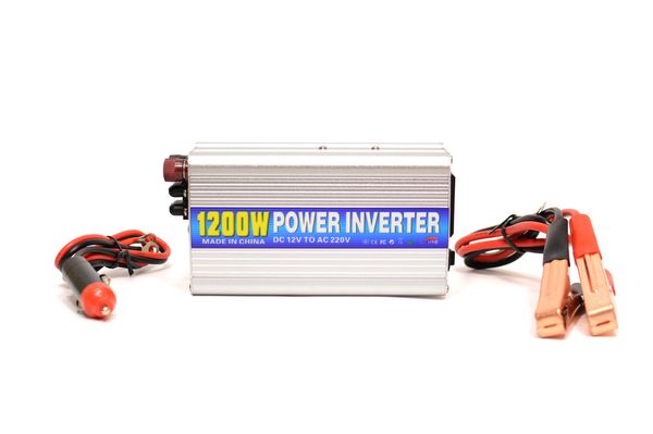 Інвертор 1200W 12 V-220 V автомобільний перетворювач струму з USB