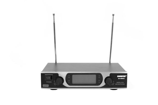Радиосистема Shure SH-600G2 база с LCD дисплеем 2 радио микрофона