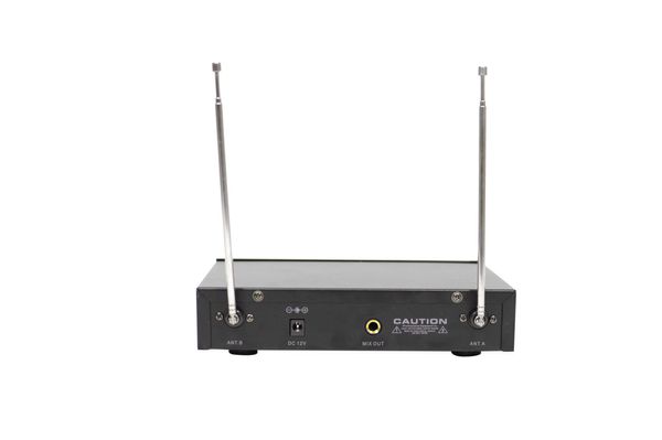 Радіосистема Shure SH-600G2 база з LCD дисплеєм 2 радіо мікрофона