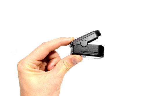 Пульсоксиметр Fingertip Pulse Oximeter LK87 (пульсометр на палець, компактний оксиметр)